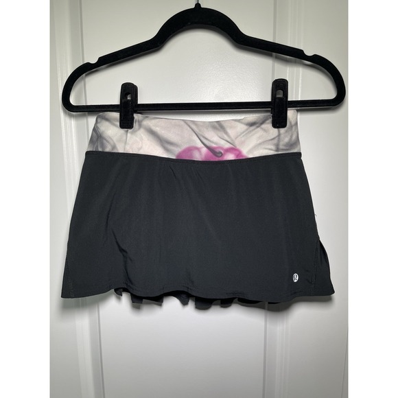 lululemon athletica Pants - RARE Lululemon Speed Skirt Unicorn Tears Black Size 2 with Lining Shorts